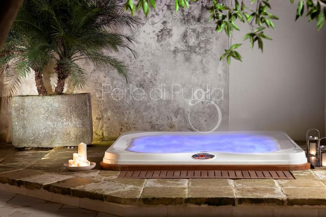 Suite di lusso e jacuzzi a lecce: palazzo cerasini Camere con jacuzzi puglia
