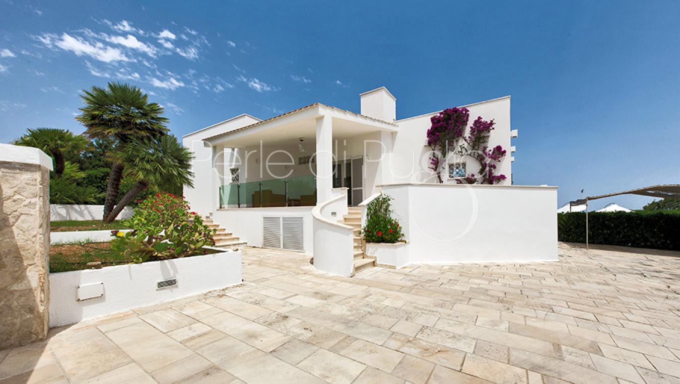 Villa Extralusso con accesso diretto alla spiaggia di Rosa Marina Ostuni