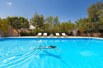 Holiday villa with trullo e pool, garden, full optional