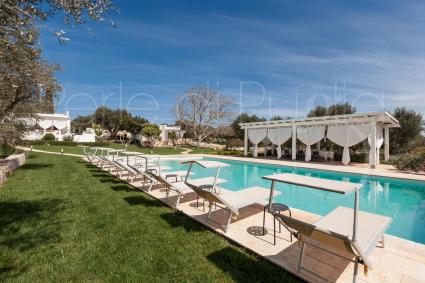 Beautiful estate with villas and trulli, for luxury holidays in Puglia in Ostuni