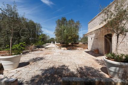 The beautiful and characteristic lamie of the villa for rent in Ostuni