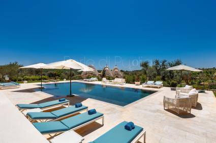 A true paradise in the land of Puglia, for a holiday full of luxury and privacy