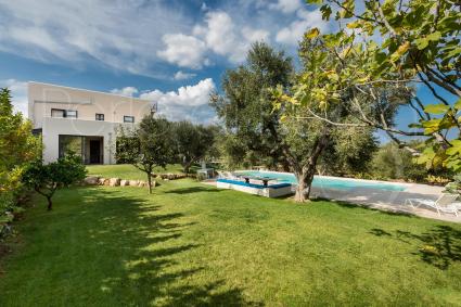 Villa for 8 guests for rent in Ostuni